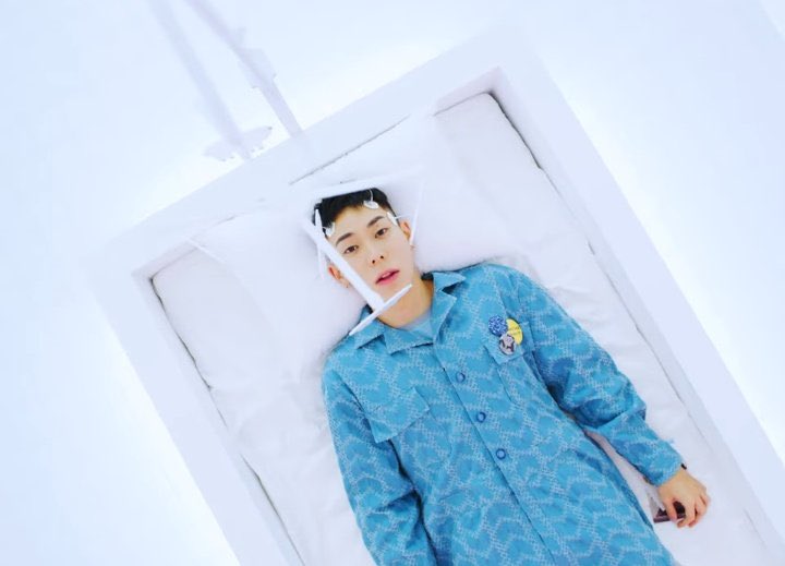 brazilkorea's tweet photo. #LocoisBack
#LOCO divulgou o MV de #CantSleep, faixa de seu mais novo mini álbum #SomeTime, com participação da rapper #Heize! 😱📹🎬💤
#LocoSOMETIME
#satgotloco
https://t.co/1pulWIkYeQ https://t.co/w9qj6NtgnJ