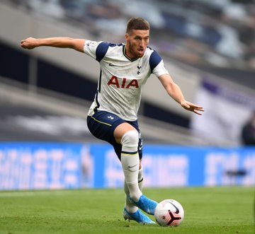 Diverse options and Diverse profiles,Diverse opinions and Diverse demands,Diverse strengths and Diverse weaknesses,So what is the balanced combination?Tottenham's fullback analysis.A thread: