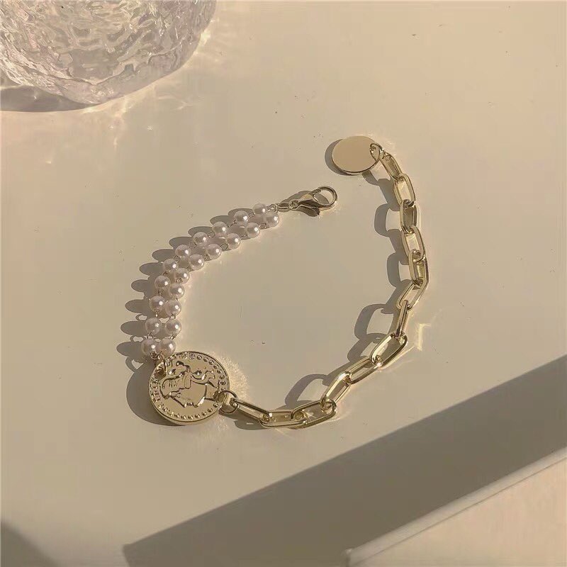 madelyn1536's tweet photo. Pre 99฿ สร้อยข้อมือ ✨✨

สอบถาม-สั่งซื้อได้ทาง Dm เลยค่า 🎀 https://t.co/dZZo6E359l