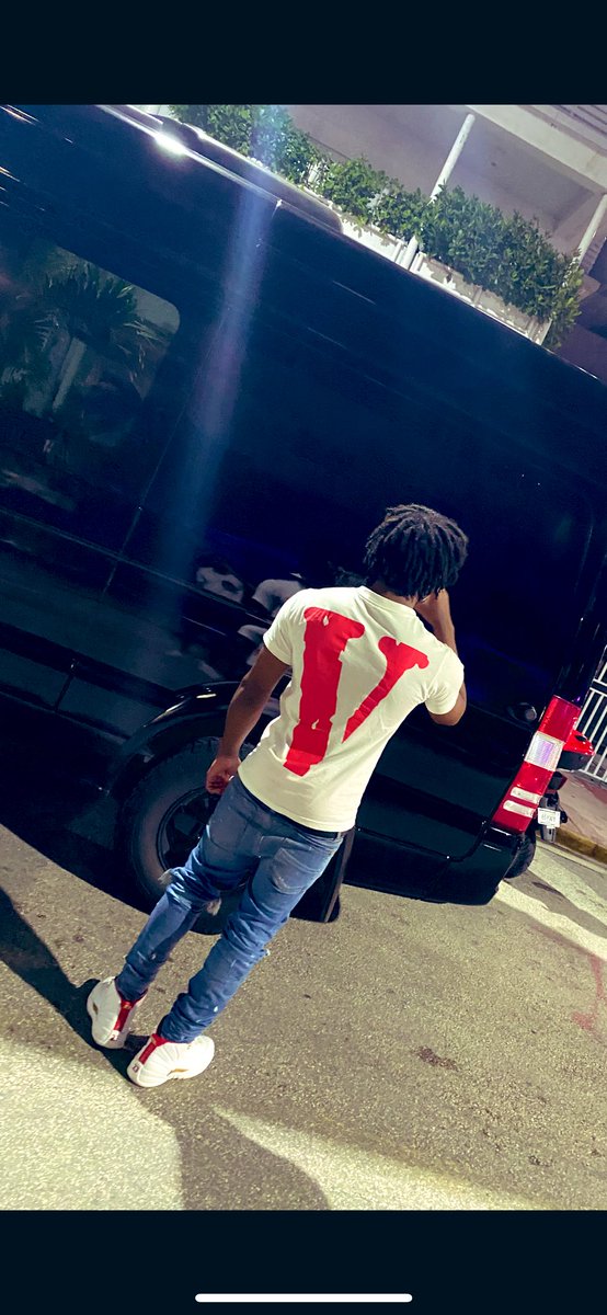 I’m Always on Top .. Ima remind you wen you Look Up 🩸