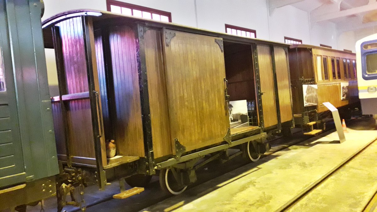BML_AMVF's tweet photo. El vehículo de la semana del Museo Vasco del Ferrocarril de @euskotren. Vagón cerrado J-10 del Ferrocarril de San Sebastián a la Frontera Francesa, el popular “Topo”, construido por Talleres de Miravalles (Bizkaia) en 1912. Foto de Carlos Urkiola. https://t.co/cHQthJrZXx