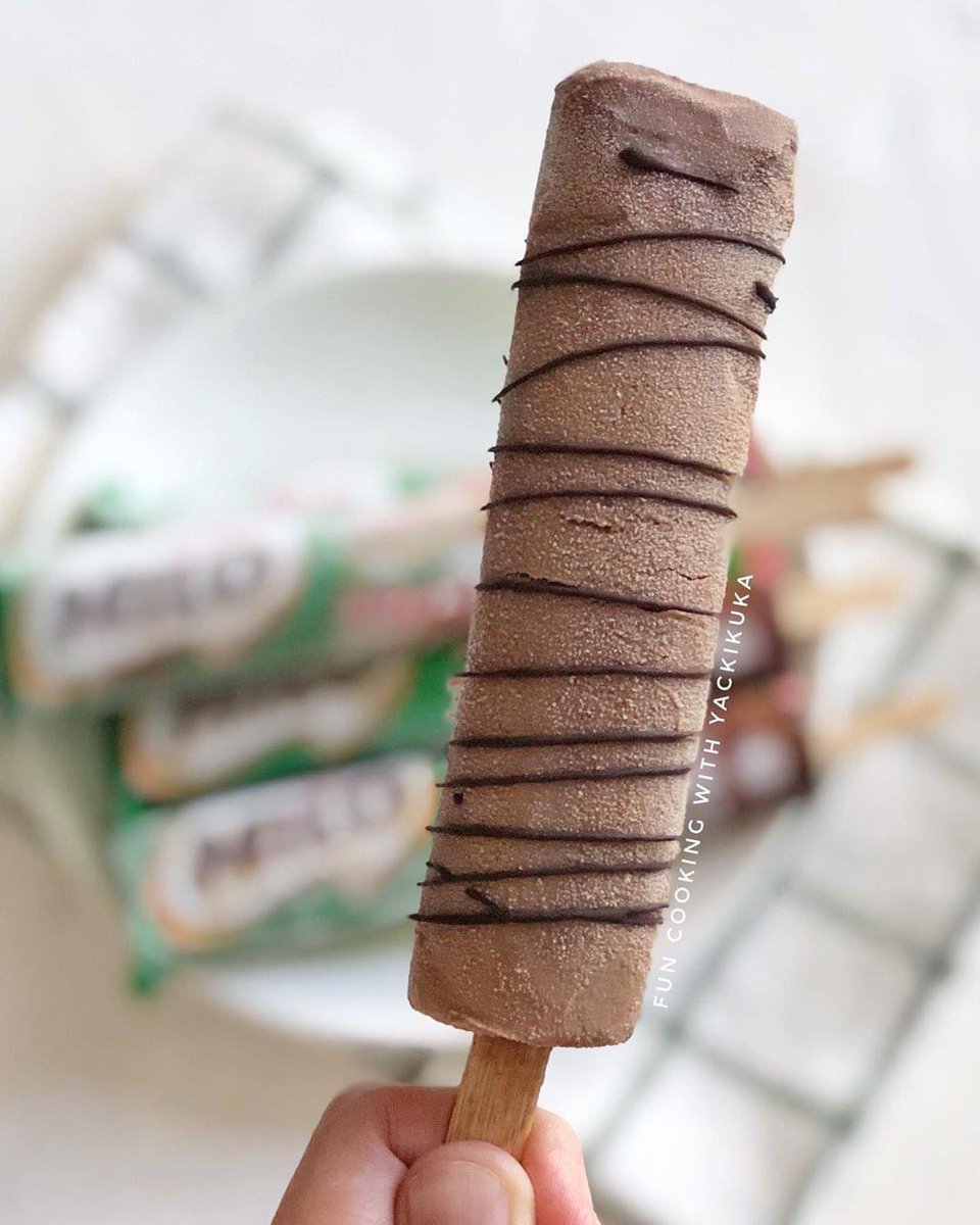 IsskndarAriffin's tweet photo. Here's a simple step-by-step guide in making your very own 3-ingredient Milo Ice Cream Sticks 😍

You'll need: 
1.  5 sachets of 3-in-1 Milo 
2. 300 ml Fresh Milk
3. 100 ml Condensed Milk https://t.co/fDP5ojcAR8