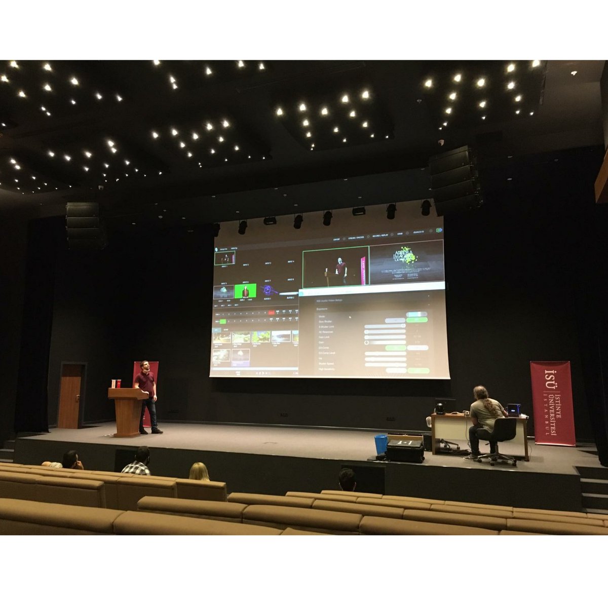 4kPromedya's tweet photo. 💫İstinye Üniversitesi'nin,#Newtek #Tricaster #Mini 4K ve #Birddog #P200 #Ptz Kameralarla,#FullNdı Alt yapı sistemi ile oluşturduğumuz Kongre merkezi binası #Canliyayın sistemi hayırlı olsun 💙 
💥Newtek #tricastermini #4K Türkiye'de #ilkkez #İstinyeÜniversitesi nde kullanıldı🎊 https://t.co/excZqrbmtO