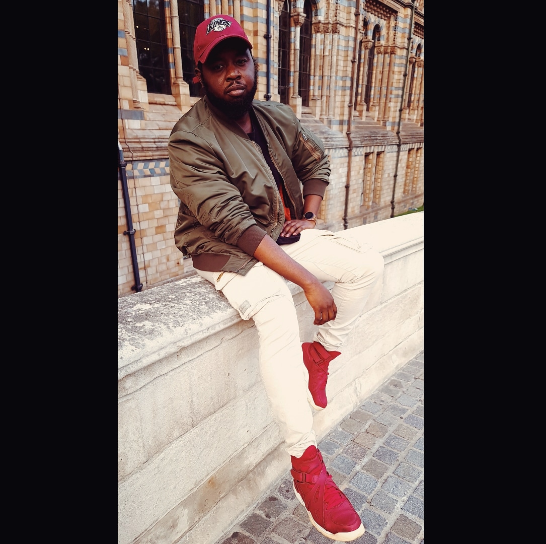 KingRoyaleMusic's tweet photo. #FireEmoji

#WednesdayMotivation

https://t.co/WUPE2InKC4 https://t.co/f6nuflDxkT