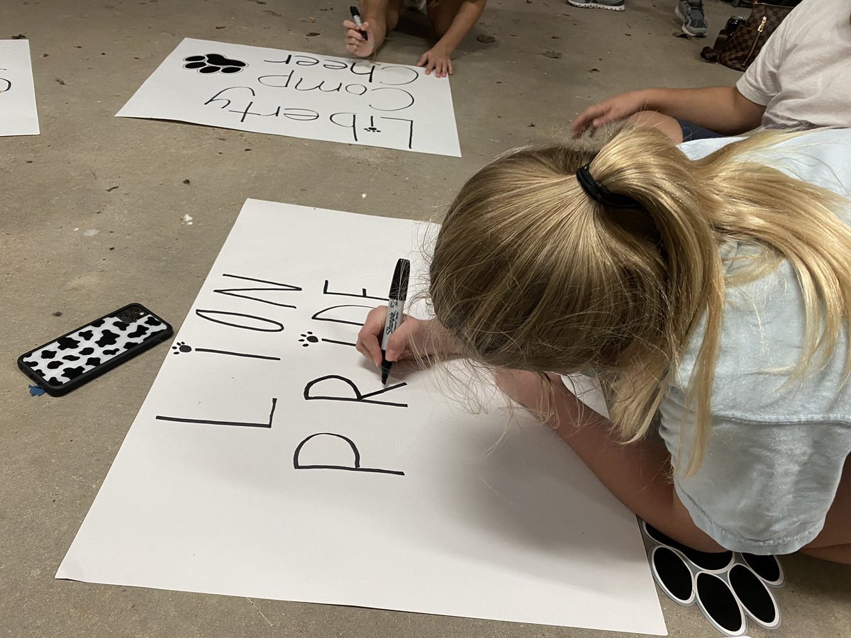 lmscompcheer tweet media