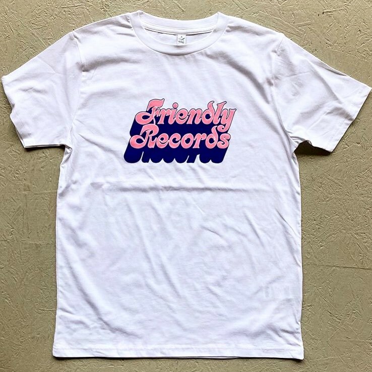 SimplePrint1's tweet photo. Recent 2 col print on organic cotton for our local independent record shop @friendlyrecords βπ» #simpleprintstudio #screenprinting #handprinted #tshirtprinter #bristol https://t.co/1uP9Um4UN3 https://t.co/fhRutQzn5k