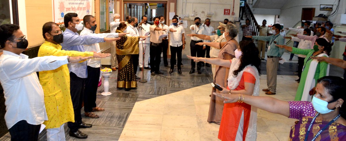PCMCSarathi's tweet photo. #PCMCUpdates
рдкрд┐рдВрдкрд░реА рдЪрд┐рдВрдЪрд╡рдб рдорд╣рд╛рдирдЧрд░рдкрд╛рд▓рд┐рдХреЗрдЪреНрдпрд╛ рд╡рддреАрдиреЗ #рдорд╛рдЭреЗ_рдХреБрдЯреБрдВрдм_рдорд╛рдЭреА_рдЬрдмрд╛рдмрджрд╛рд░реА рдореЛрд╣рд┐рдореЗ рдЕрдВрддрд░реНрдЧрдд рдЖрдЬ
#рдкрд┐рдВрдкрд░реА_рдЪрд┐рдВрдЪрд╡рдбрдХрд░рд╛рдВрдЪрд╛_рдирд┐рд░реНрдзрд╛рд░ тАУ #рдХрд░реБрдпрд╛_рдХреЛрд░реЛрдирд╛_рд╣рджреНрджрдкрд╛рд░тАЩ рдпрд╛
рдХрд╛рд░реНрдпрдХреНрд░рдорд╛рдЪреЗ рдЖрдпреЛрдЬрди рдХрд░рдгреНрдпрд╛рдд рдЖрд▓реЗ рд╣реЛрддреЗ.
#PCMCServices #Health #PCMCSmartSarathi #MyFamilyMyResponsibility https://t.co/twkNdjZKW3