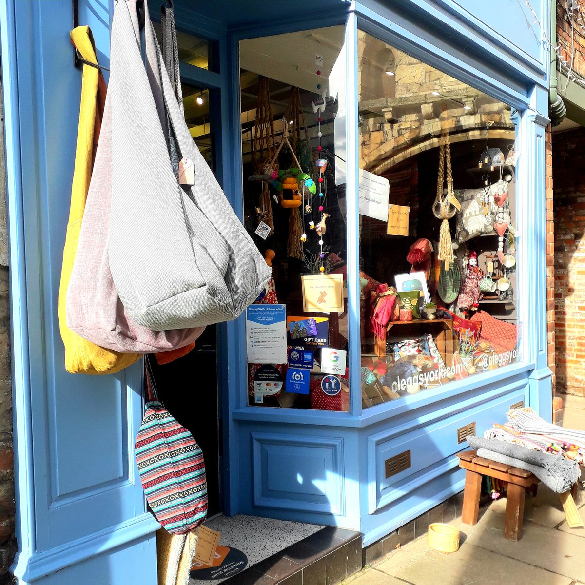 indieretailgirl's tweet image. @CleggsYork window freshly dressed today and looking gorgeous. We&apos;re featuring some tips from the Cleggs team as part of #windowweek next week. Follow for tips and tricks. #shoplocal #shopsmall #smallbizsat