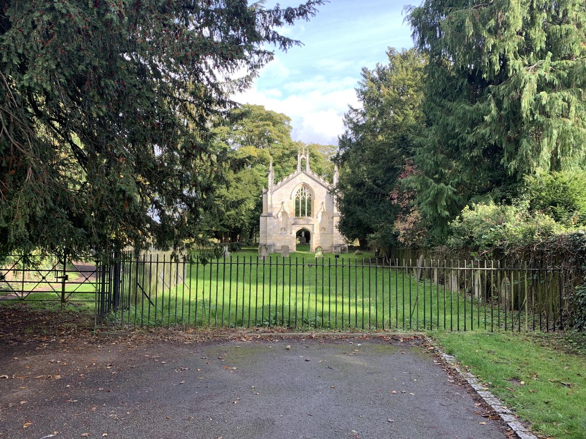 jonny0811's tweet photo. Lovely lunchtime walk, adding more steps to team LSH LEEDS for โฆ@LandAidโฉ #Steptober challenge to raise funds and awareness in our efforts to end youth homelessness #getstepping #healthyfundraising #onemoreday https://t.co/dplnBryY7L