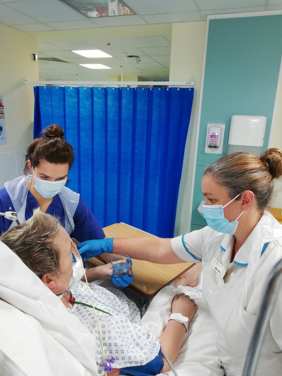 Rehab is more than just getting out of bed!
Here OT Laura and Speech Therapist Julie are working on some upper limb rehabilitation with this #rehablegend. The patient-led goal is to be able to independently feed herself 🍌😋 <a href="/RCSLT/">RCSLT 💙</a> <a href="/CriticalCareOT/">Critical Care Occupational Therapist</a> <a href="/cornwall_ahps/">Cornwall AHPs</a> #AHPsDay2020