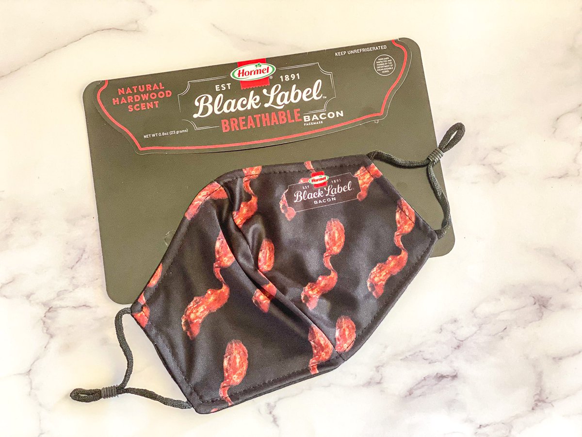 CristineStruble's tweet image. If you love #bacon - there’s a good reason to keep that face mask on - the new Breathable Bacon face mask from @BlackLabelBacon - brings the delicious aroma of bacon with you everywhere- bet you will keep that mask on more often with the help of bacon 🥓