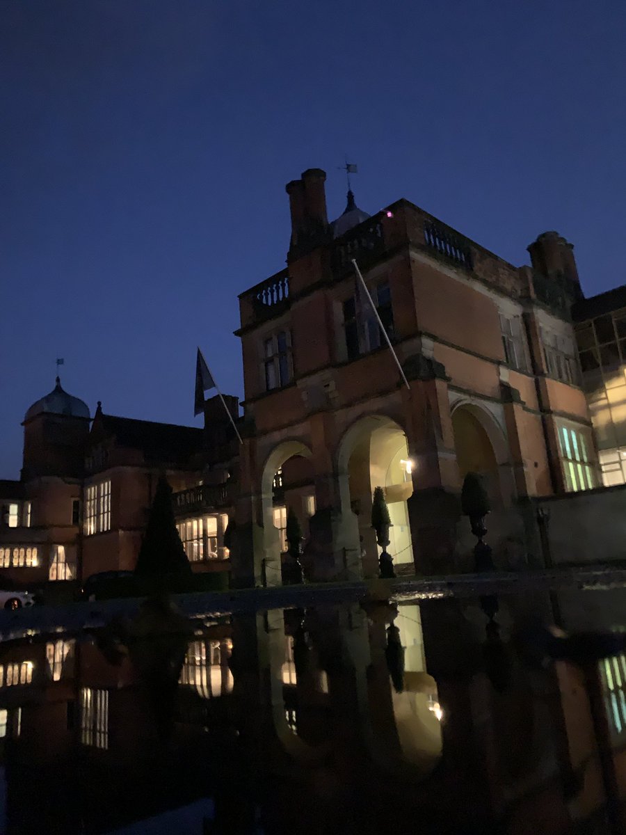 peddlar123's tweet photo. What a place to spend our 3rd Wedding anniversary, we’ve had such a relaxing day @HoarCrossHall  with my beautiful wife @Natntel4Natalie 😍 https://t.co/npLEfKH7fH