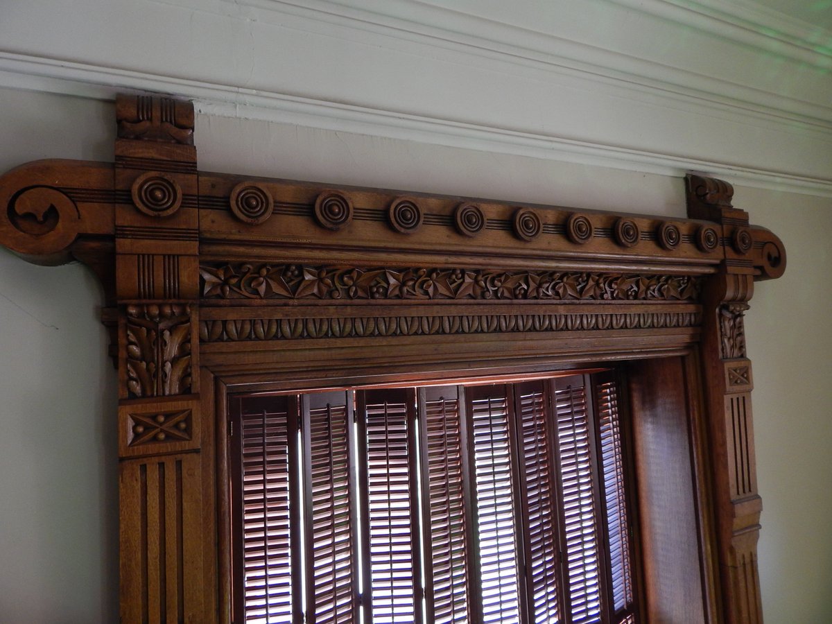 Cerydwyn13's tweet photo. No feature or piece of wood is so insignificant that it cannot be adorned with a flourish. #WillardLibrary #historiclibrary #library https://t.co/I8Kb2S5LRC
