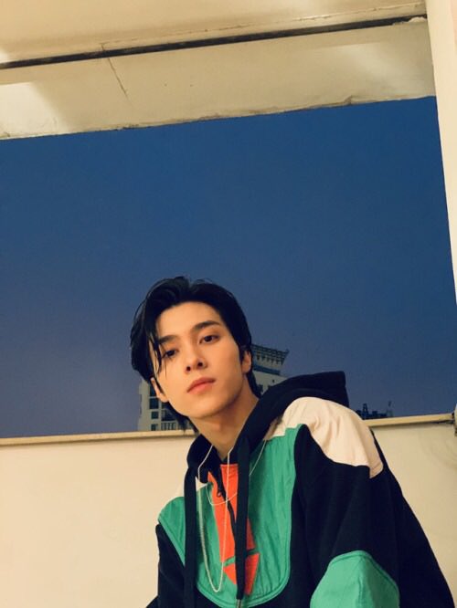 here’s a thread that no one asked for whatsoever but i felt like making