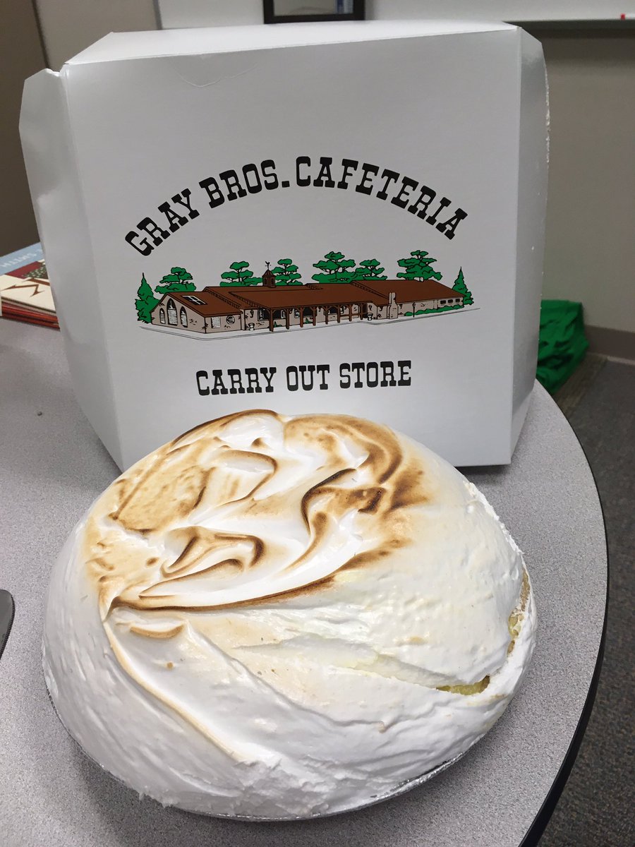 Tom Younts sure knows how to keep his reliable tech support buddy happy! Banana Cream Pie - yum! Thanks, Tom! (I will have to show him this tweet!🤣)