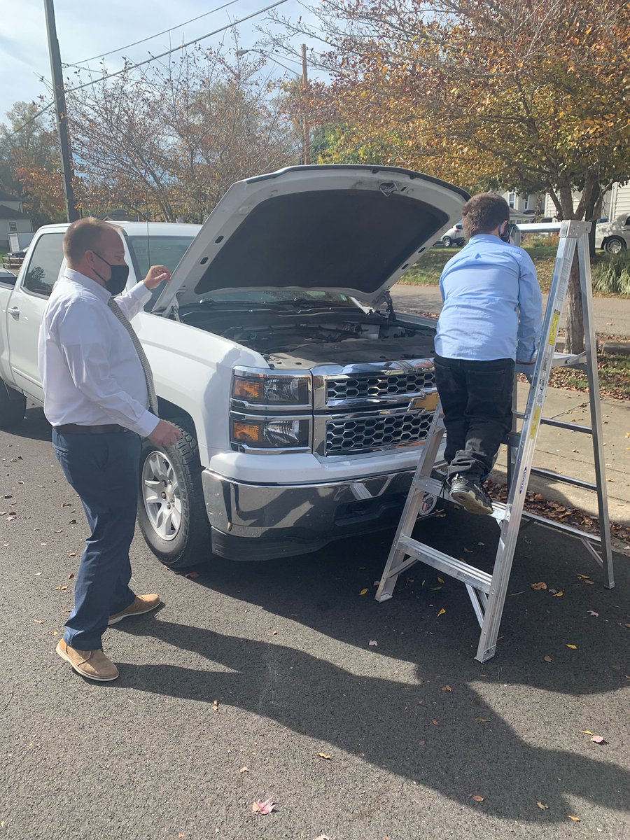2ndwithMrs_K's tweet photo. This is what pouring into someone looks like! @MrVK_RES you certainly made this future mechanics day! Thanks @tristjohn323 for capturing the moment. #RESrocks https://t.co/wSSrVBTkt9