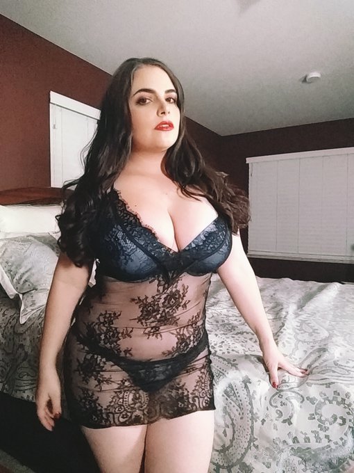 My lover is coming over in an hour. You'd better slide under this bed and don't make a peep or you won't<a href="/tag/columbusohbdsm"class="tags"><span>#columbusohbdsm</span></a><a href="/tag/columbusohmistress"class="tags"><span>#columbusohmistress</span></a>