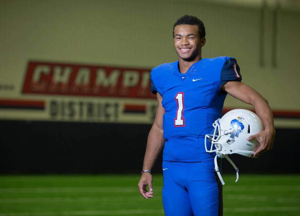 When the #Cardinals' Kyler Murray faces the #Cowboys' Andy Dalton Monday night, it will be the first time you'll have an all-#txhsfb QB battle in an NFL game at AT&amp;T Stadium. <a href="/KatyISDAthletic/">Katy ISD Athletics</a> <a href="/alleneaglesfb/">Allen Eagles Football ⭐️⭐️⭐️⭐️⭐️</a>