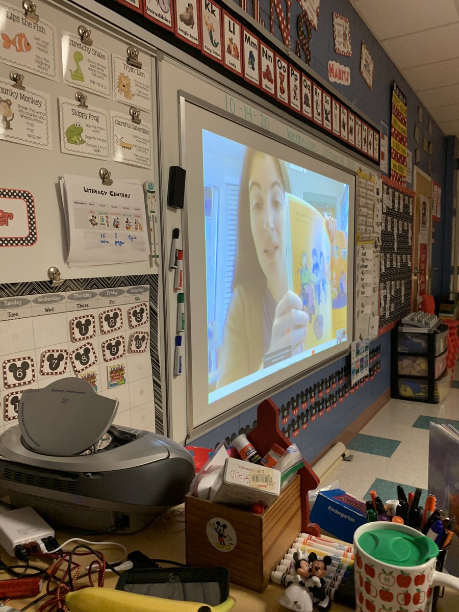 Big thanks to Miryam at the Shelter for Abused Woman for joining us virtually to teach Mrs. Burns’ class that hands are for helping not hurting! <a href="/collierschools/">Collier County Public Schools</a> <a href="/MickeyzMagic/">Carole Burns</a> <a href="/VMEPatriots/">Veterans Memorial Elementary</a> <a href="/VMEKinderKids/">💙🇺🇸❤️VME Kinder Kids❤️🇺🇸💙</a>