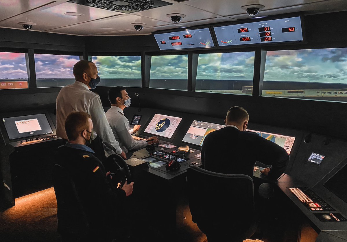 F125CHARLIE's tweet photo. NTT (Nautisches Team Training) 
————————————
Beitrag: https://t.co/LMoAwL02yt
————————————
#MARINEMITTWOCH
————————————
@bundeswehr
#WIRSINDMARINE #F125CHARLIE #SOCIALMEDIADIVISION #NAVY #FREGATTE #MARINE #NTT #SIMULATOR https://t.co/MpxsJC03uy