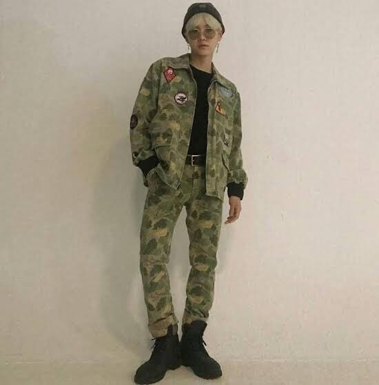 yoongi in camo — a needed thread
