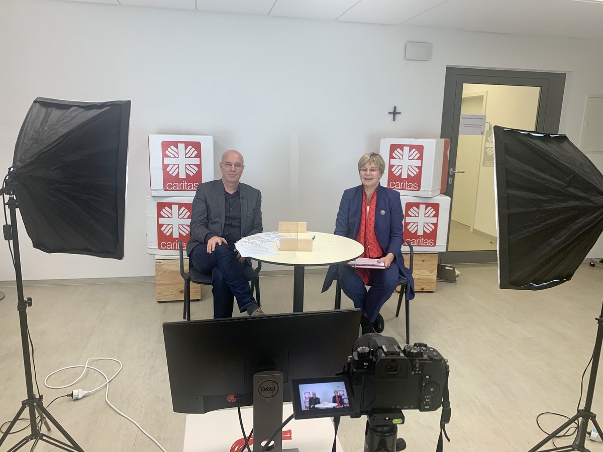 NYwelskop's tweet photo. Mit Cornelius Wichmann habe ich im Caritas-Studio heute über #Datenethik & #Datenstandards gesprochen. Auf dem Weg zu einer #Datenstrategie der @Caritas_web #Datensouveränität #DigitaleKompetenz #ethicsbydesign https://t.co/obseeGoBfC