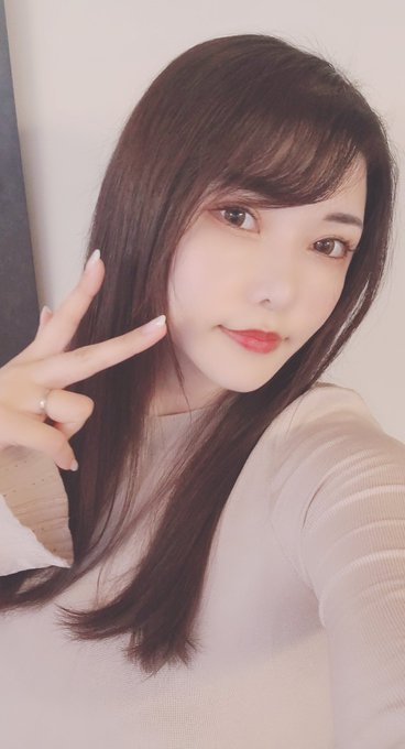 心のある人たちと会うのって大切だなぁ。
いつでも一から、初心の気持ちで、傲れずに。何度でも軌道修正。迷うのもまた、人生。ひとつひとつがんばりましょう。おやすみなさい。 https://t.co/kJ4