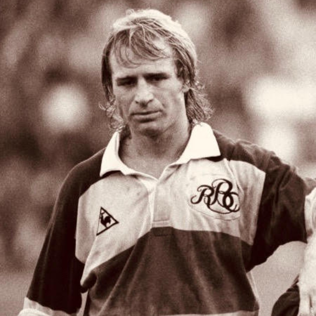 [C'EST QUOI ÊTRE #BAABAAS 🏉] 

"Les #Barbarians sont 𝙪𝙣𝙚 𝙥𝙤𝙡𝙞𝙩𝙚𝙨𝙨𝙚, une espèce de révérence faite au #rugby et à la vie.
Les #Baabaas sont une sorte de croyance qui vous emmène toujours plus loin et surtout 𝙥𝙡𝙪𝙨 𝙥𝙧𝙚̀𝙨 𝙙𝙚𝙨 𝙖𝙪𝙩𝙧𝙚𝙨.

- Jean Pierre Rives