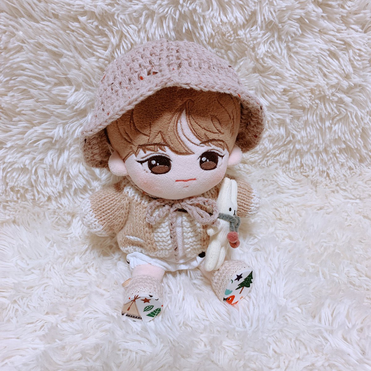 가을 타는 솜 윙키🍂🍂🍂

🍁모자-<a href="/pinkulozet/">핑꾸로젯 - 8차 준비중❣</a>
🍁가디건-<a href="/Mongdoodoo1/">두두공방</a>
🍁우주복-<a href="/delight__baby/">☾𝙛𝙧𝙤𝙢 𝘿𝙚𝙡𝙞𝙜𝙝𝙩</a>
🍁신발-<a href="/315familia/">일오네 솜소미들</a>
🍁가방-<a href="/chuu_chuu_doll/">츄츄네 옷장🍓</a>

#솜뭉치 #솜일리룩 #키키형제