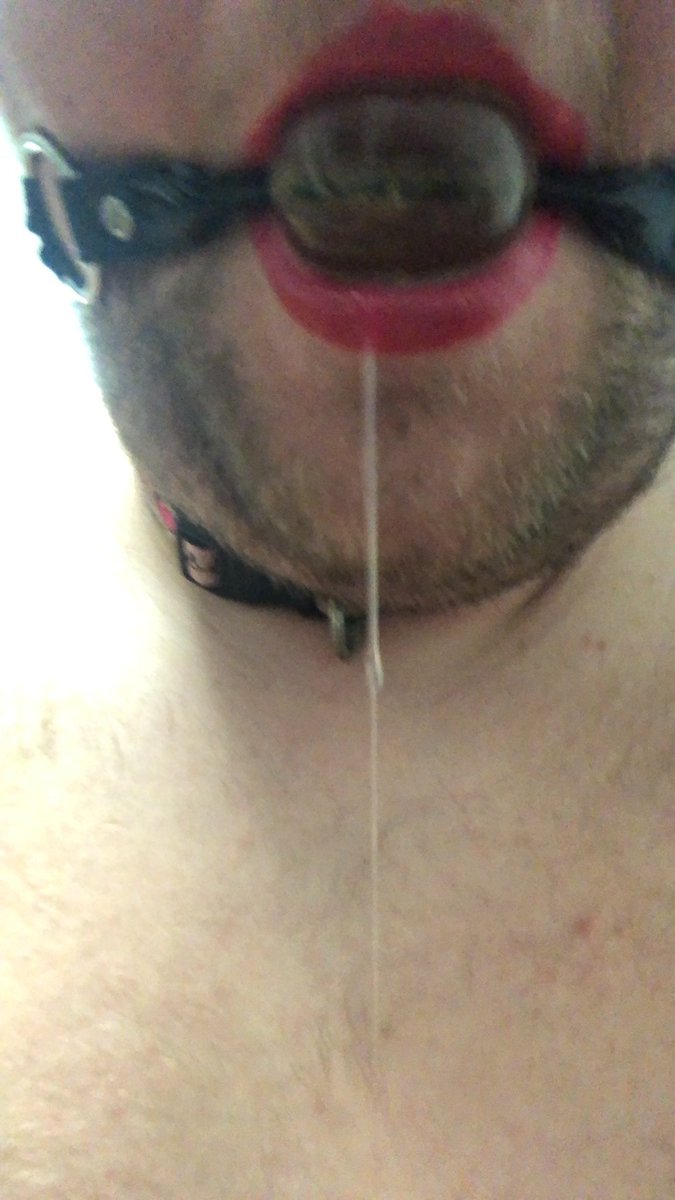 My bitch @submissivefun91 is such a good girl.  Her lipstick color is perfect for her.  What do you all think?

sissification Findom