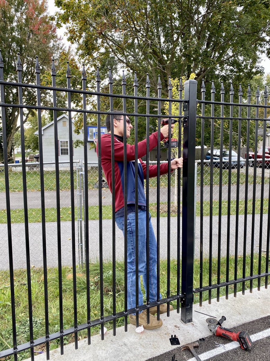 KokomoCareerCen's tweet photo. Mr. Mikesell and some of the welding students traveled to Pettit Park Elementary School today to install their fabricated built fences panels. https://t.co/FUZh4kD0VP