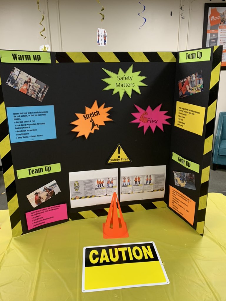 BillBol72295731's tweet photo. Great job to Store 6510 in doing some Safety Training for all their Associates! @BriFelix_THD @AngelaDesJardi5 #d79safetyfirst
@JohnathanJ_713 @FulfordUlanda @GeorgeneBoone4 https://t.co/XlwoBINKEa