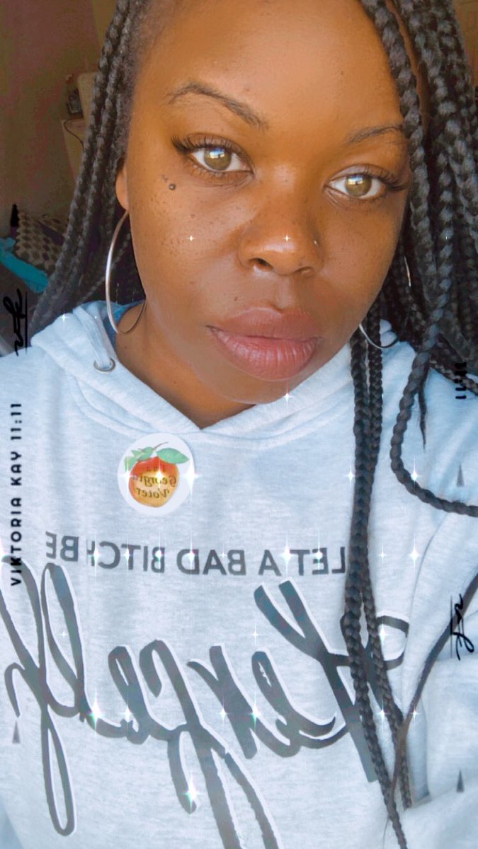 _gawgapeach_'s tweet photo. Go get your
#LABBBH Hoodie from @SkygodSpence
And GO VOTE https://t.co/3yb2X8i6Gt