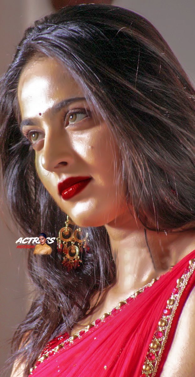 fasakactress's tweet photo. #hotanushkash #facefap #actress #ActressesDuniya https://t.co/ZWKw9c3Opd
