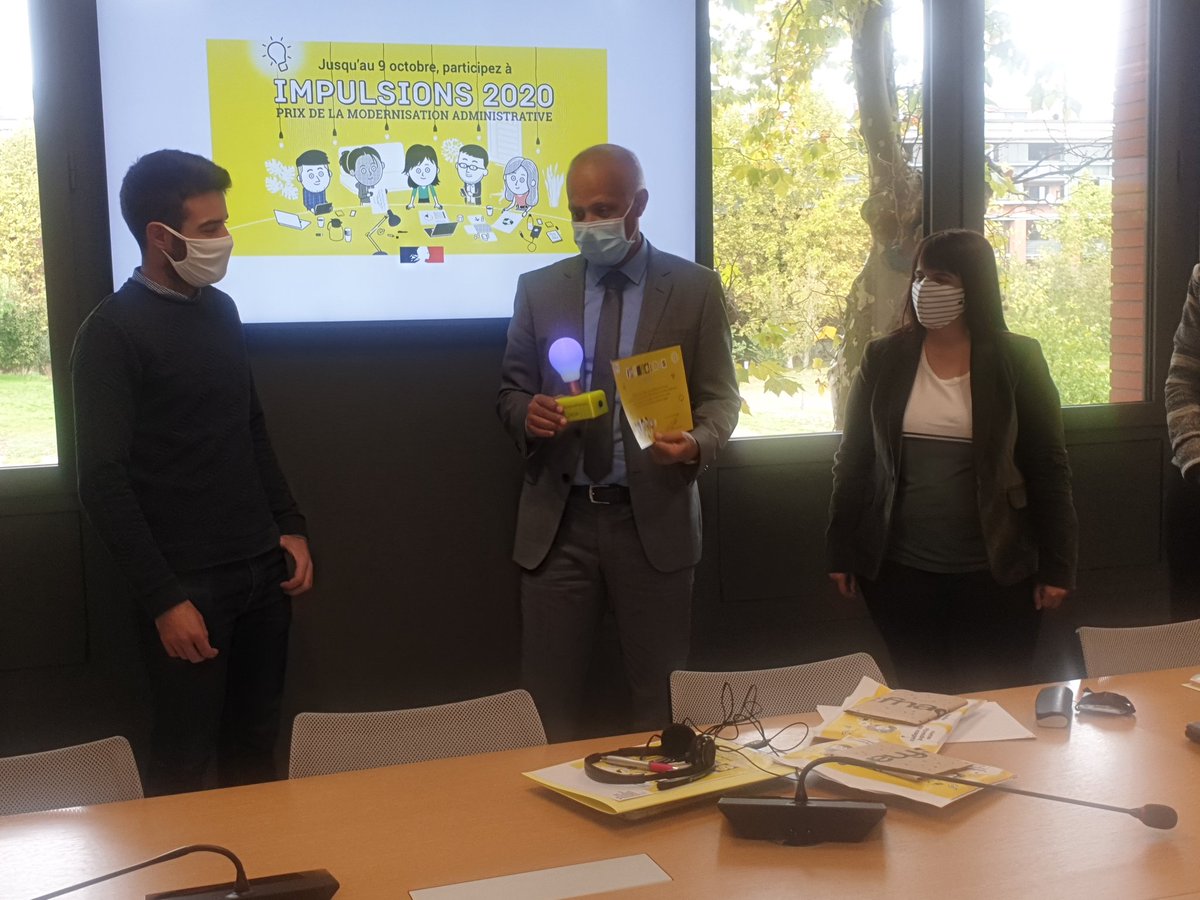 LpoFrancoise's tweet photo. Félicitations à Delpline Litcman et à Thibault Grumbach, professeurs de SES des lycées Françoise et @LyceeBourdelle pour leur premier prix académique Impulsions avec leur projet @TwittLycee et InstaLycée.@MostafaFourar @education_gouv @actoulouse @DSDEN31 @DSDEN82 https://t.co/CYFc7IRPpM