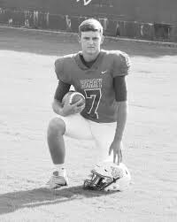 garyharris_wvua's tweet photo. The Gary Harris Show @AKniphferAgency @Allstate High School Athlete of the Week is Berry senior Johnathan Locke who had an 81 yard KO return for a TD. He caught 5 passes for 48 yards and made 7 tackles in the Wildcats huge 29-28 region win over Pickens County @Tide1009 https://t.co/ADI7koJRaf