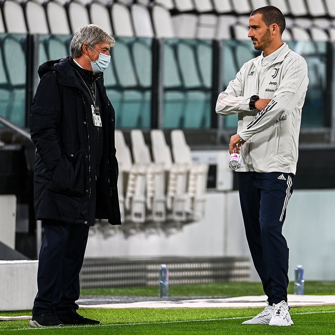 goal's tweet photo. Juventus have been awarded a 3-0 win over Napoli after the visitors did not travel to Turin for a Serie A match on October 4, due to two positive Covid-19 tests.

Napoli have also been punished with a one-point deduction. https://t.co/rH1z30ZKmX