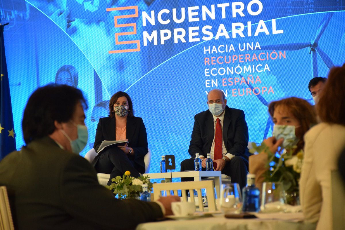 Guijarrojl's tweet image. En #CLM tenemos un buen clima de diálogo social y ahora, gracias al #NextGenerationEU, podremos disponer de más fondos para nuestras empresas. Es una oportunidad excepcional para obtener recursos extra. Repetiremos encuentros como el de hoy en todas las provincias. @_CECAM