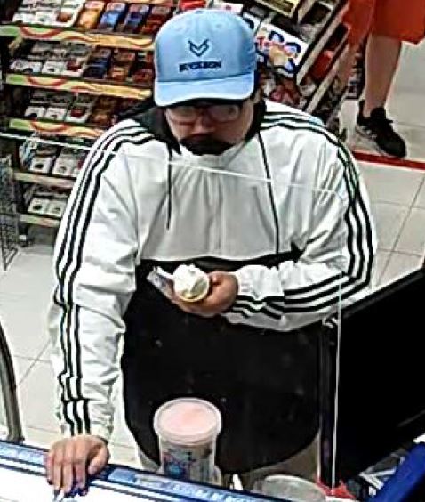 Seeking Public Assistance to Identify Teron Road Assault Suspect bit.ly/3lDHMCK #ottnews 

Appel au public afin d’identifier l’auteur d’une agression, chemin Teron bit.ly/379Ai6n #ottnouvelles