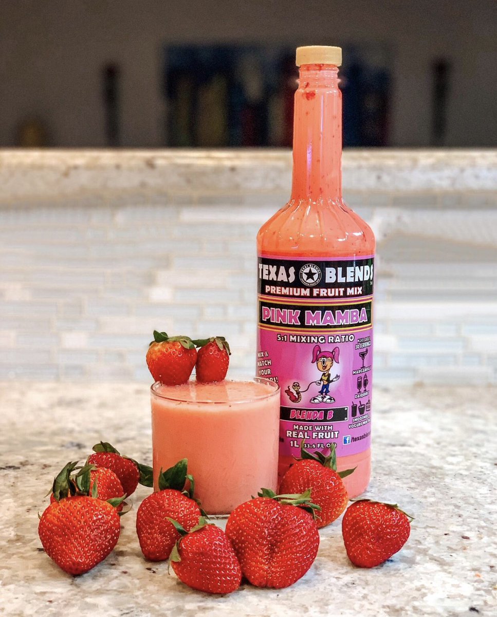 TexasBlends's tweet photo. Get Your Pink On, October Is Breast Cancer Awareness Month🎀
@texasblends @realblenderbots
#support #brestcancer #breastcancerawareness #getyourpinkon #cancer #awareness #pink #october #texasblends #pinkmamba #daiquiris #margarita #blenderbots #pinkmamba #BlendaB #strawberry https://t.co/Dkvb7aSreN