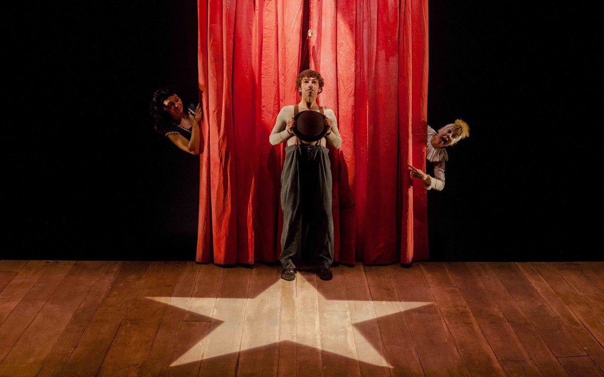ABAOBilbaoOpera's tweet photo. #ABAOTxiki | Este fin de semana estrenamos la temporada con Acróbata y Arlequín.
¡Un espectáculo divertido para disfrutar en familia!
Sáb. 18 (18h) y Dom. 18 (12h) @Teatro_Arriaga
👉 https://t.co/xJed6m7f2H
Patrocina @BBK_eus #txikiplan #operatxiki #acrobatayarlequínabao https://t.co/7Ercy9vJgP