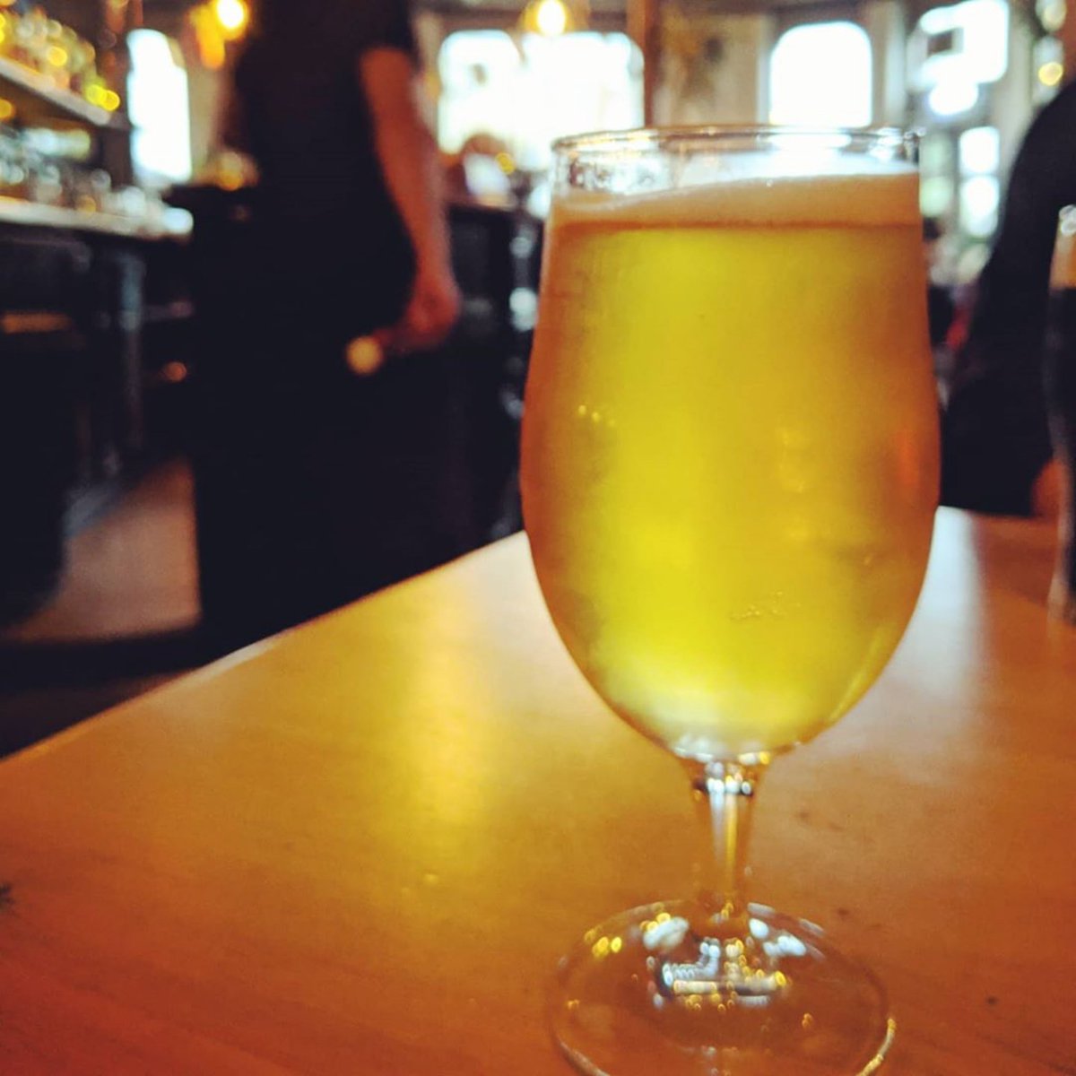 What a lovely review from  @pint_size_beer_guide. We really appreciate the love.
・・・
Saturday at @whitehartse, one of the prettiest pubs in the area, with the fire on to keep us warm and friendly staff. Pleased to find somewhere that still has loads of great beers on tap...