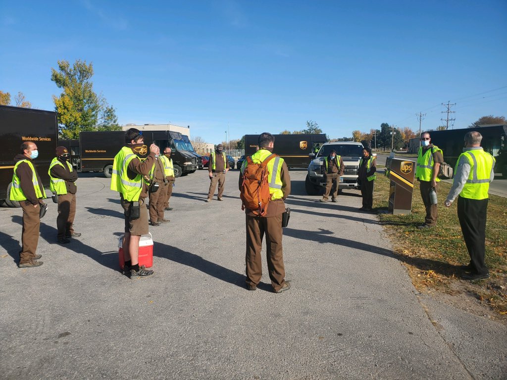 Time Out with a few of the &lt; 3 year drivers to discuss the challenges of the Day Light Savings time change coming up.  Reinforcing that following the methods will keep U efficient and will get you home safely every night.  #AdjustToChangingConditions <a href="/D_L_Gust/">Del Gust</a> <a href="/Stephanie_Dex/">Stephanie Dexter</a>