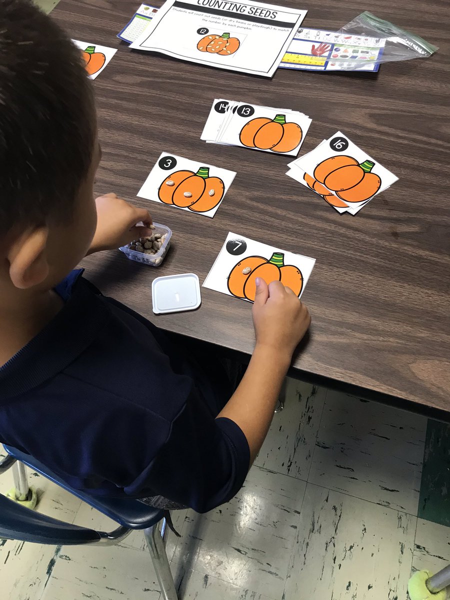 Shoup_BushES's tweet photo. Successful transitions to math stations today! Write the room, meet with the teacher and independent work was a win. Great job Firsties 🙂 https://t.co/wB20Na9D4U
