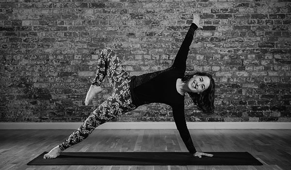 How are you coping with lockdown stress? Emily <a href="/Yoga_Venue/">YogaVenue Oxford</a> shares her top tips for alleviating anxiety &amp; stress with yoga >> independentoxford.com/5-tips-to-alle…
Image @photographyPiP
#indieOxford #Oxford #wellbeingwednesday #yoga