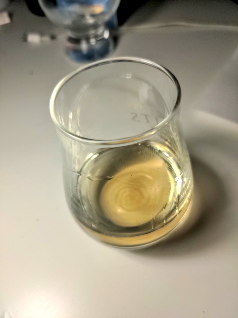 Dram 4: Gin!!!!! Indian summer cask strength gin to be precise! Nose: all wood and spice, hints of green tea and pine forest. Big gin fan anyway but this has got something special, shame it's sold out but what other varieties are available?<a href="/dtcwhiskies/">Duncan Taylor Co</a> #gin
#DuncanTaylor