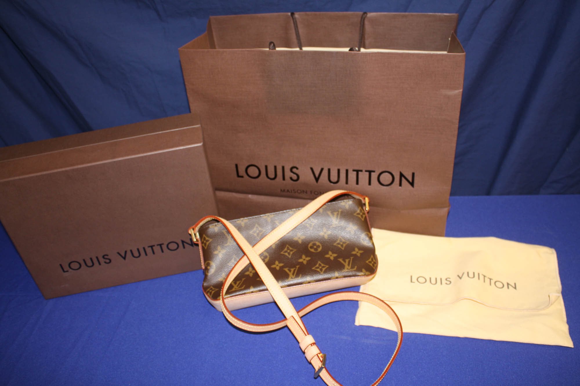 louis bag used auction