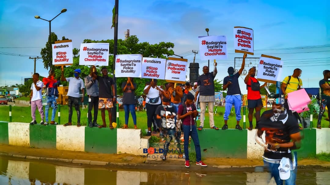 DjsjudeD's tweet photo. We Raised Our Voice To be Head !
#BADAGRYPROTESTS #EndSWAT #EndSARS #EndPoliceBrutalityinNigeria #EndBadGoveranceInNigeria  #YouthDemocraticParty https://t.co/5MsH8QW2s0