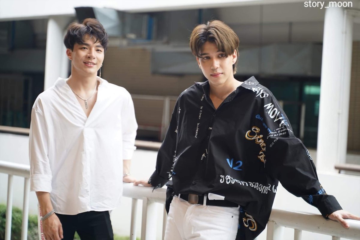 STORYMOONk's tweet photo. คู่ก็มีนะคริคริ
@benjaminbrasier @khundin_ https://t.co/rSxH78mNan