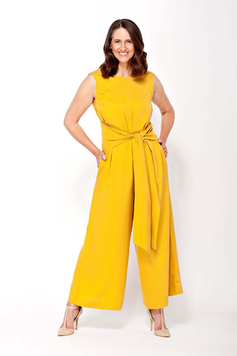 DeborahNiklaus's tweet photo. Smile and wear yellow.
New image by @AntonMeller
Jumpsuit by @hopefashionuk
#classicmodel #allnaturalmodel #over50model #50plusstyle #deborahhirzel https://t.co/DbDe5JI1tD